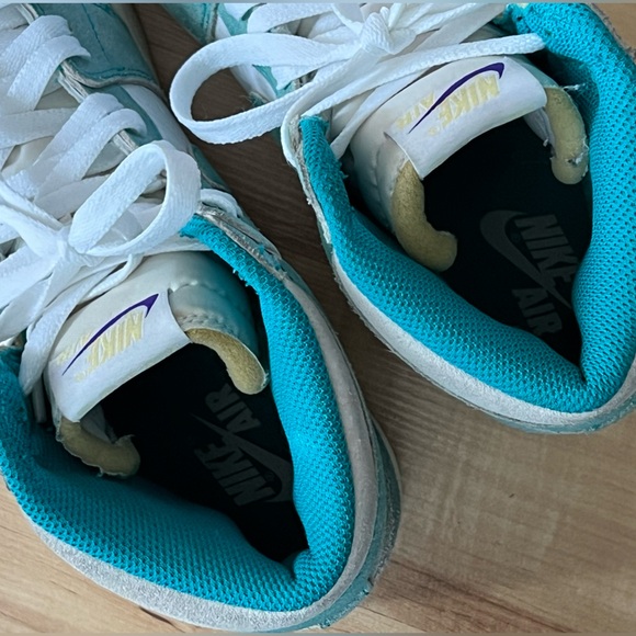 Air Jordan 1 Retro High OG 'Turbo Green' - Picture 2 of 8